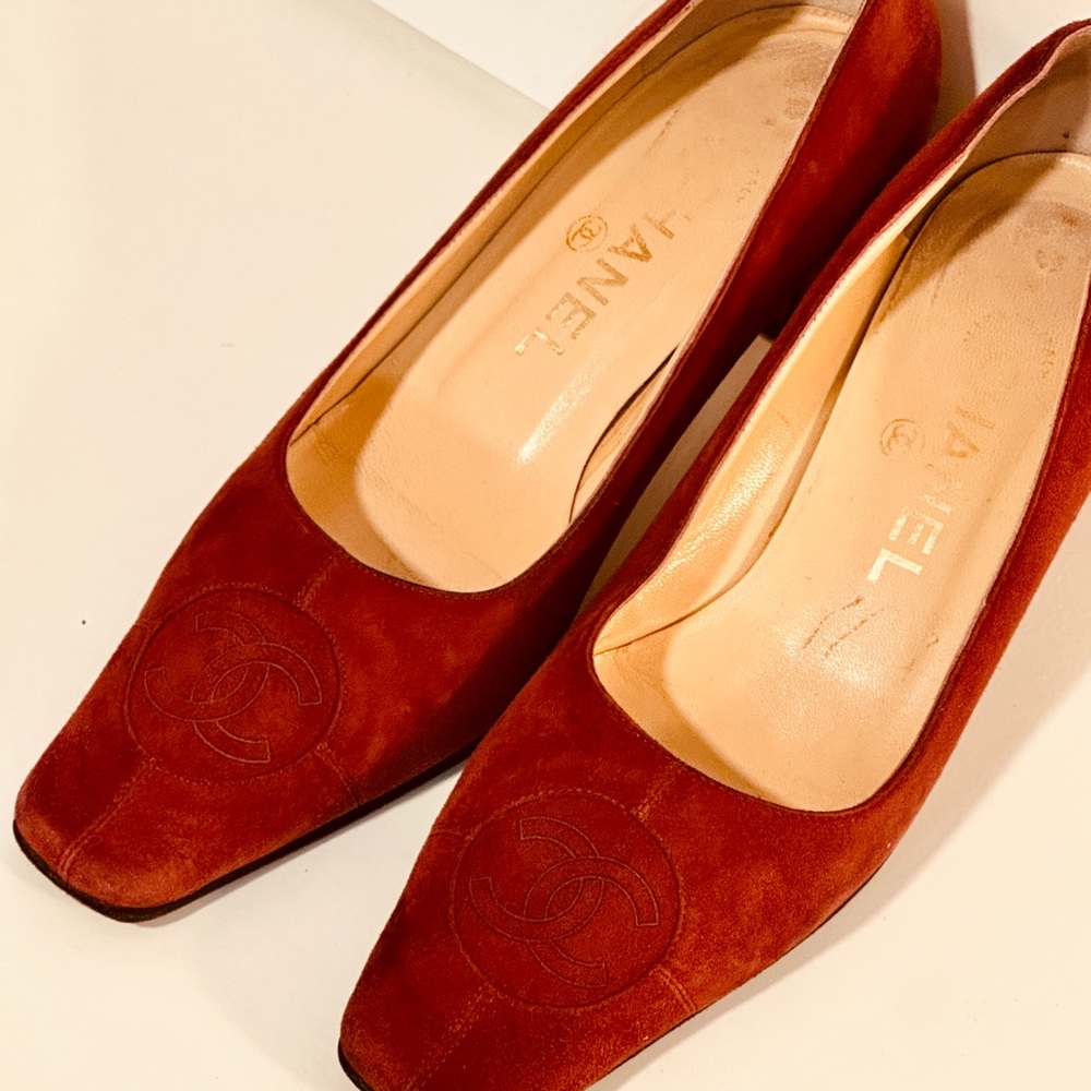 Chanel Elegant Red Women's Sandals - Picture 6 of 13
